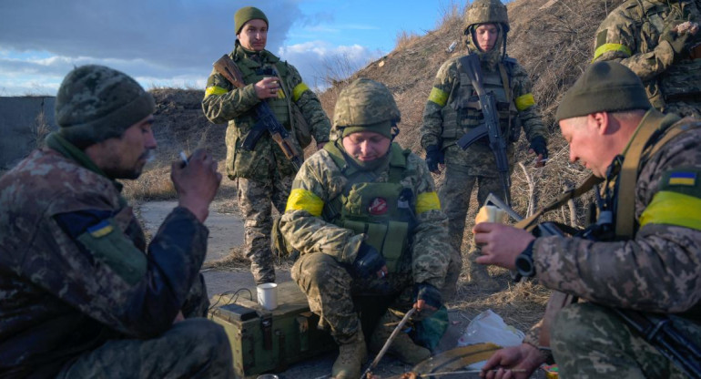 Soldados ucranianos, guerra con Rusia. Foto: REUTERS