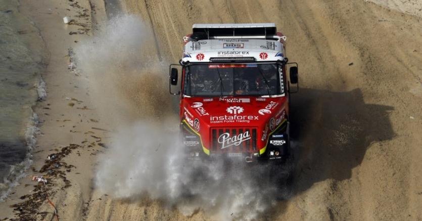 Una de los vehículos participantes del Dakar 2023. Foto: NA