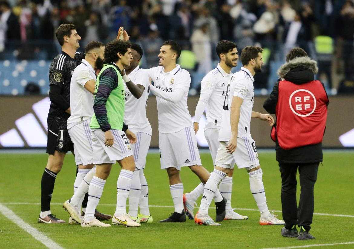 Festejo del Real Madrid ante el Valencia por la semifinal de la Supercopa de España. Foto: REUTERS.