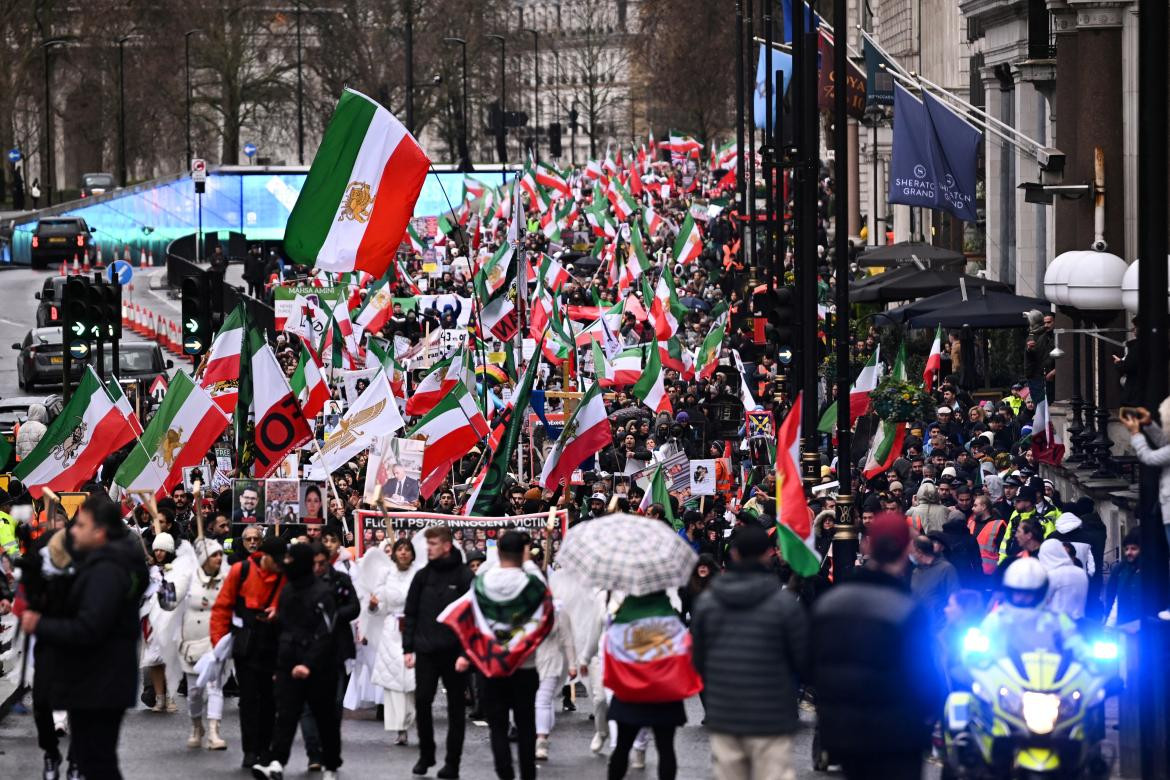 Protestas en Londres en contra del régimen iraní. Foto: Reuters.