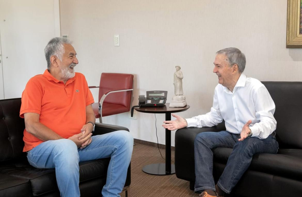 Alberto Rodríguez Saá y Juan Schiaretti compartieron una reunión de trabajo. Foto: NA.	