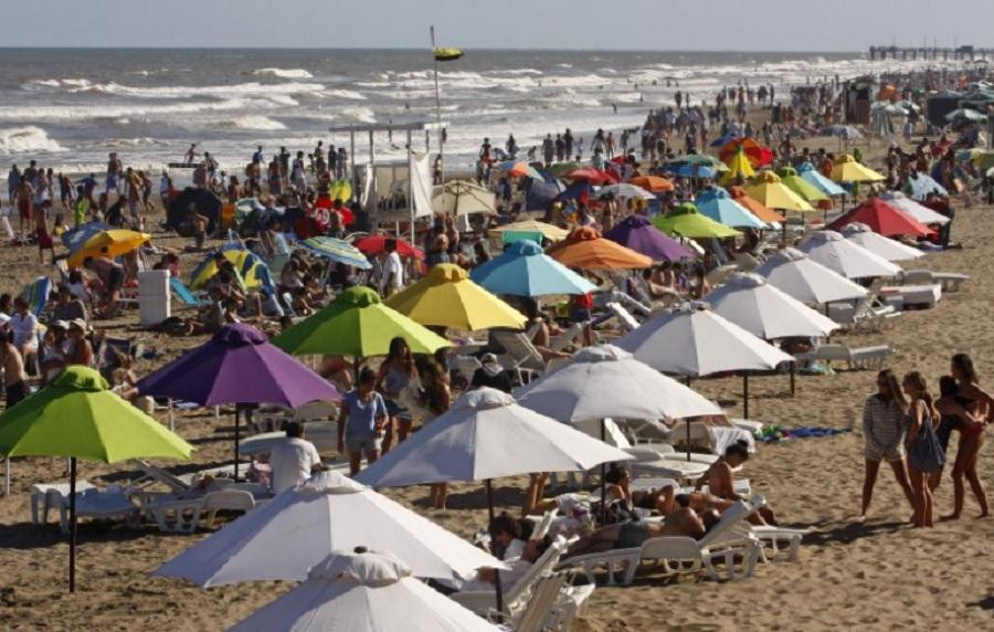 Pinamar, verano, playa. NA