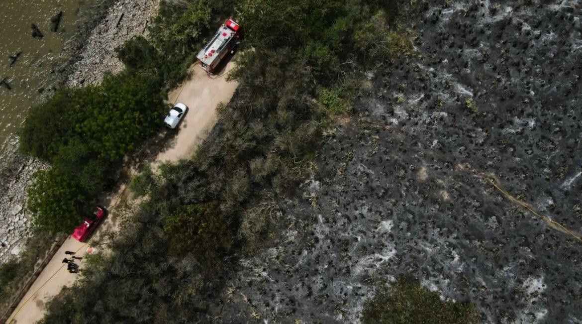 Incendio en Reserva Ecológica de Costanera Sur. Foto: NA.