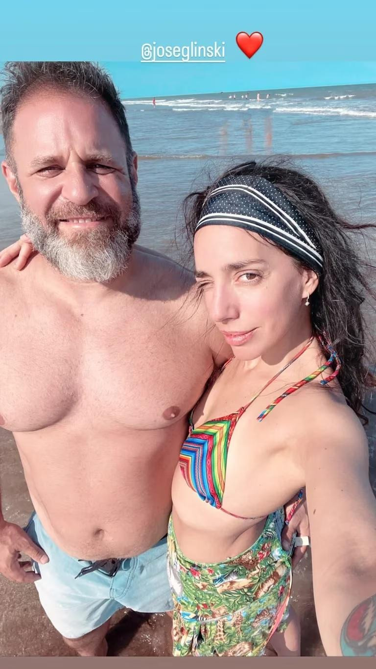 Tamara Pettinato y José Glinski, disfrutando de la playa