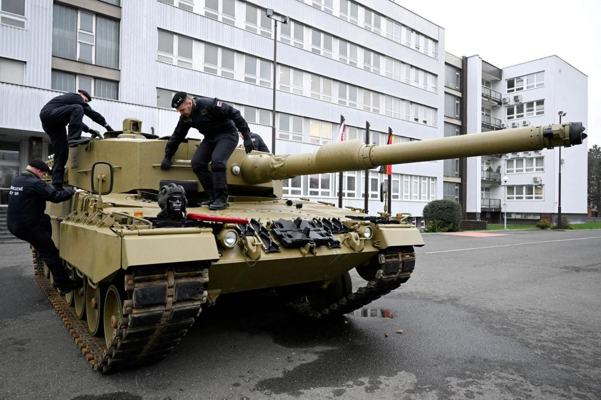 Tanques Leopard 2, el pedido de Ucrania a sus aliados. Foto: REUTERS