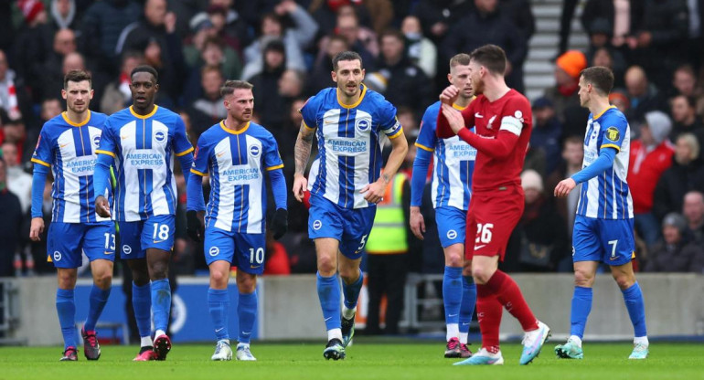 El Brighton de Alexis Mac Allister eliminó a Liverpool, de la FA Cup. Foto: Reuters.