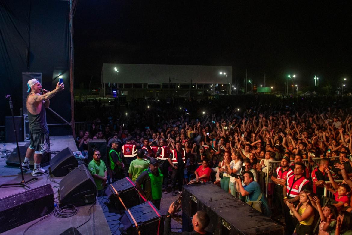 Multitudinario evento musical para celebrar los 132 años de Florencio Varela	