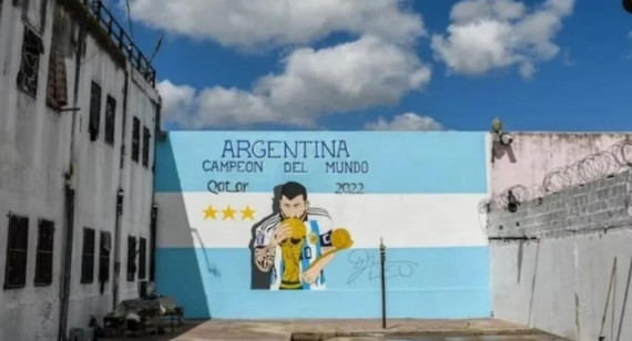 Mural de Lionel Messi en una cárcel de La Plata.