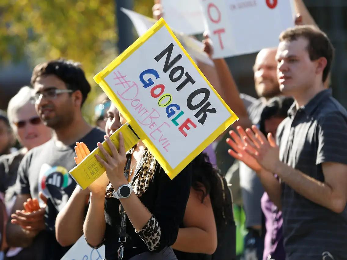 Huelga en oficinas de Google. Foto: REUTERS
