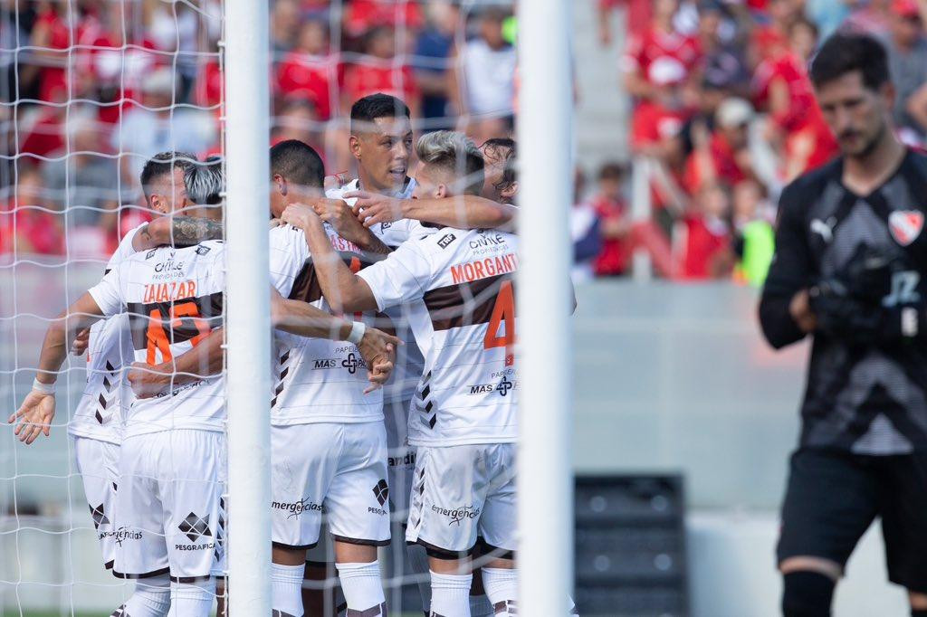 Triunfo; Independiente vs. Platense. Foto: Twitter @caplatense.