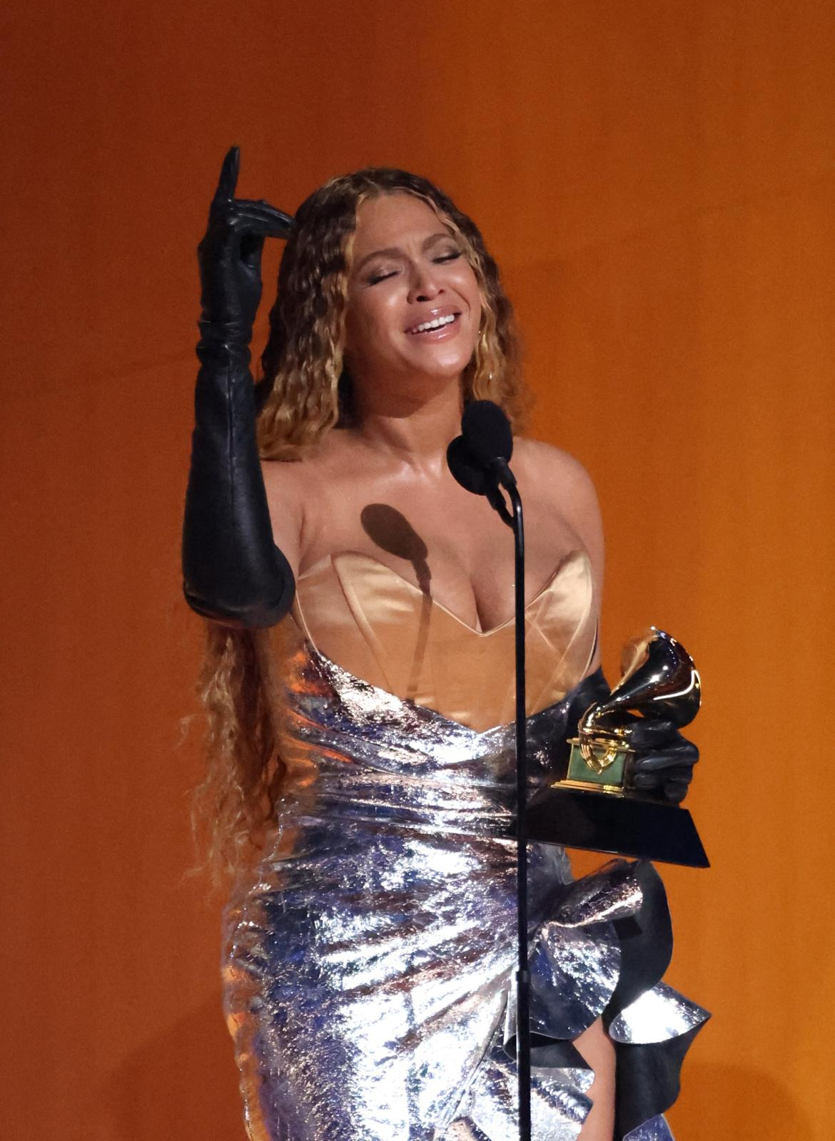 Beyoncé en los Grammy. Foto: Reuters.