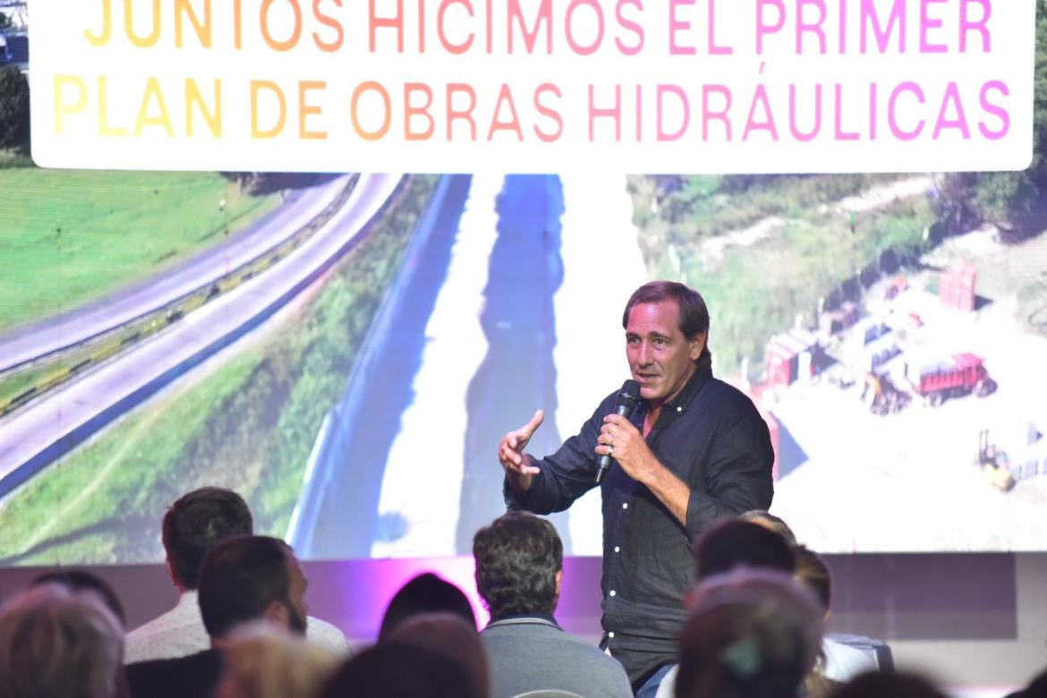 Reunión de gestión de Julio Garro en La Plata. Foto: Prensa.