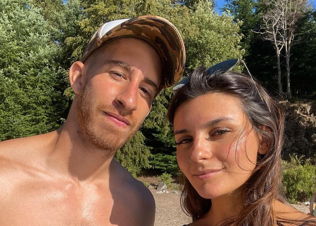 Martina Dallasta junto a su novio. Foto: Instagram @martidallasta.