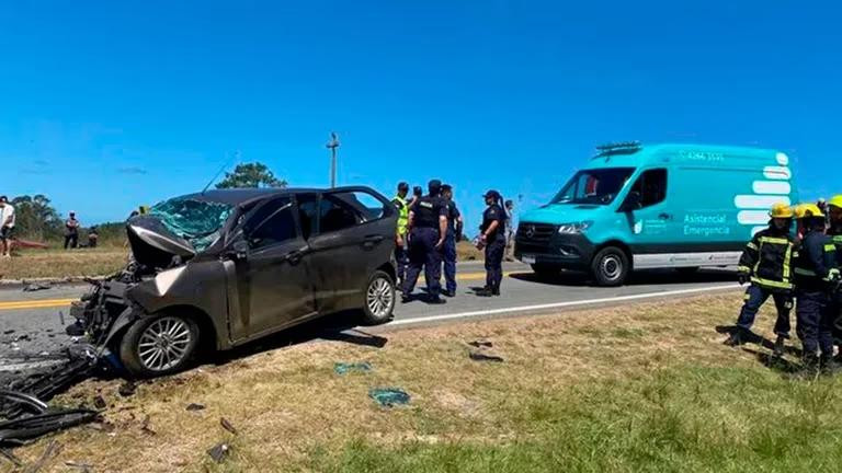 Choque frontal ocurrido el pasado 4 de enero en la ruta 104, a la altura del municipio uruguayo de Manantiales. Foto: Policía Caminera de Uruguay