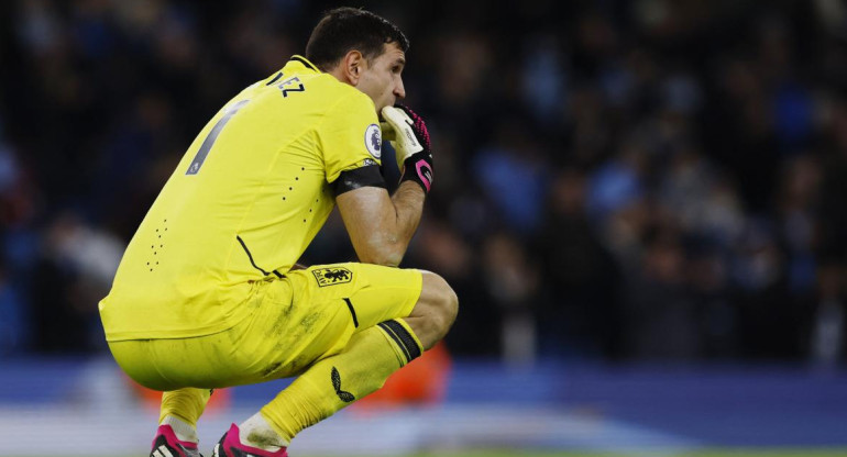Emiliano "Dibu" Martinez; Manchester City-Aston Villa. Foto: Reuters.