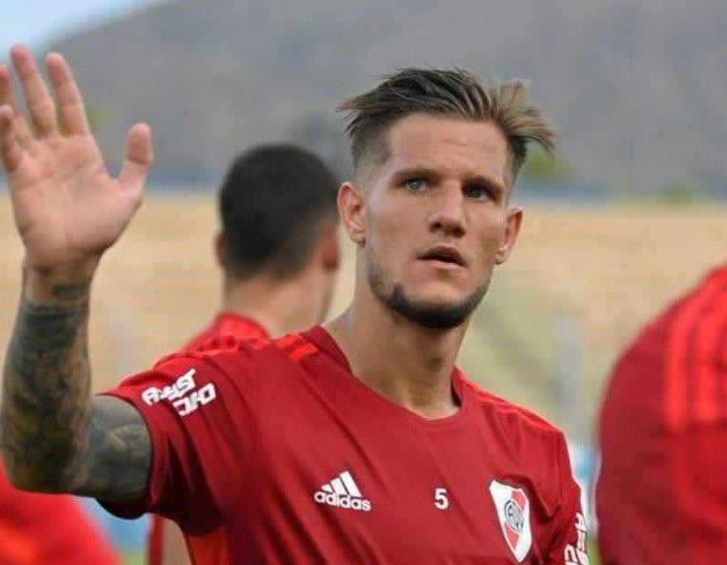 Bruno Zuculini en River.