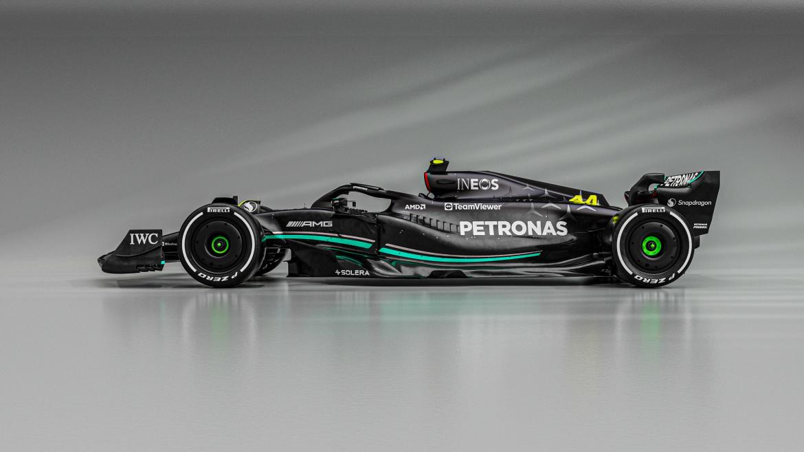 Mercedes F1 W14, Foto Twitter @MercedesAMGF1