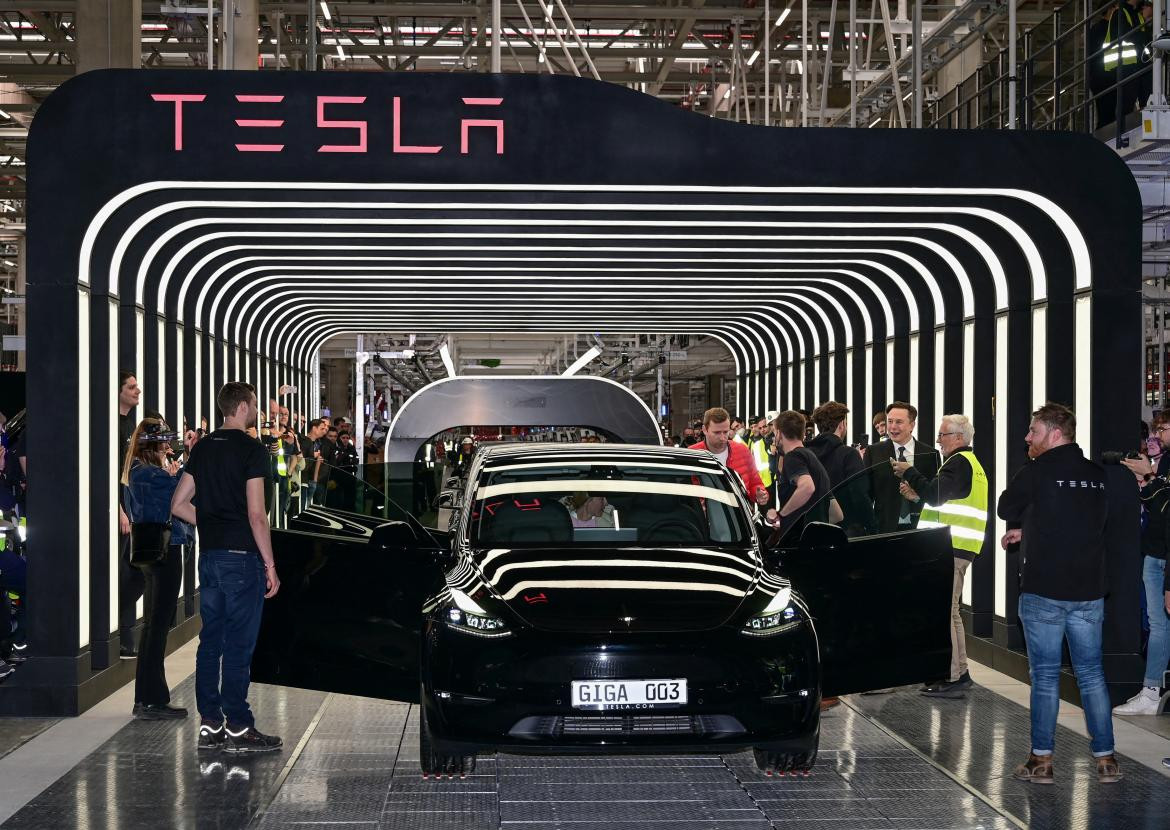 Tesla_Reuters
