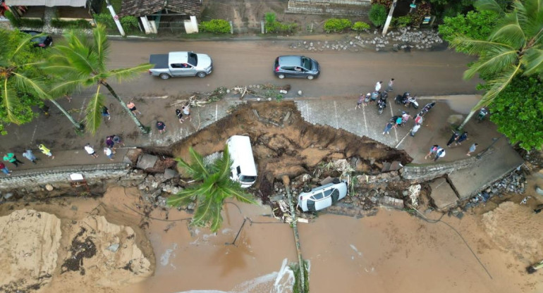 Temporal y derrumbes en Brasil, Reuters