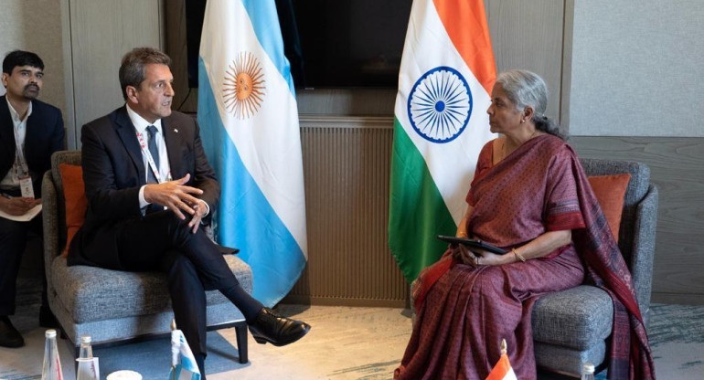 Sergio Massa se reunió con la ministra de Finanzas de la India, Nirmala Sitharaman	