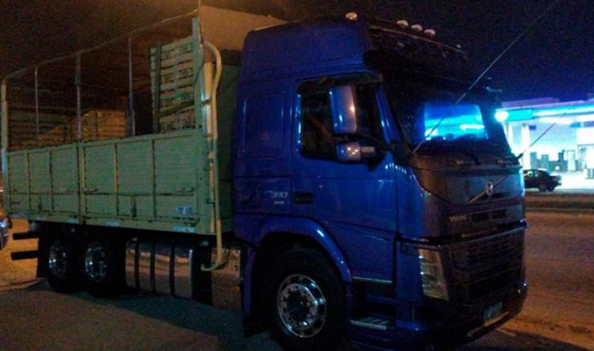 Camionero detenido por manejar alcoholizado e intentar coimear. Foto: NA.