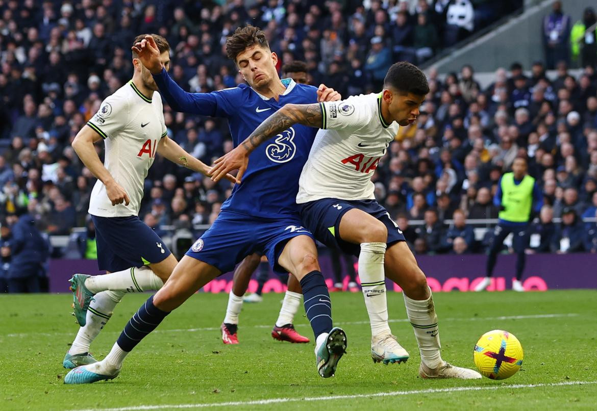 Cuti Romero; Tottenham-Chelsea. Foto: Reuters.