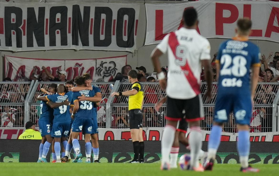 Triunfo; River Plate-Arsenal. Foto: NA.