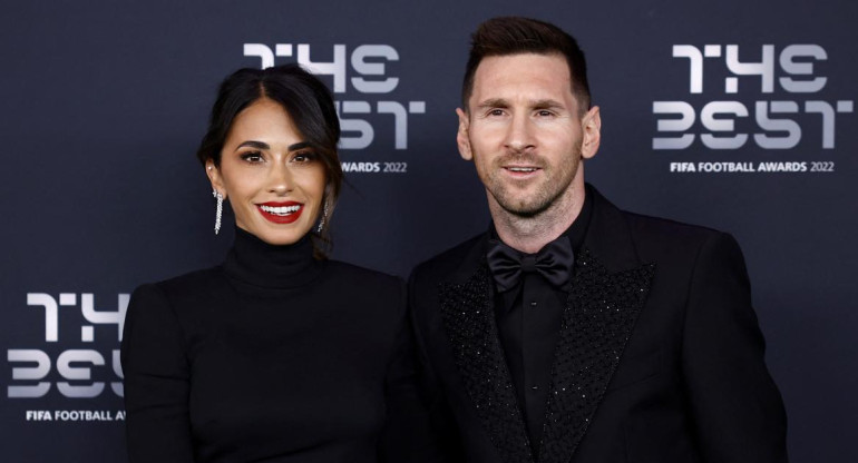 Lionel Messi y Antonella Roccuzzo 1; Premios The Best. Foto: Reuters.