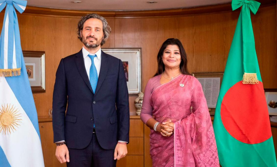 Santiago Cafiero junto a la embajadora de Bangladesh_Télam