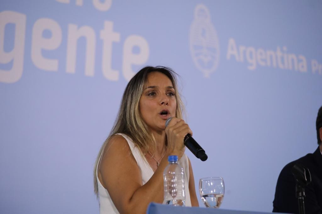 Malena Galmarini en el anuncio de obras cloacales en Morón. Video: Prensa.