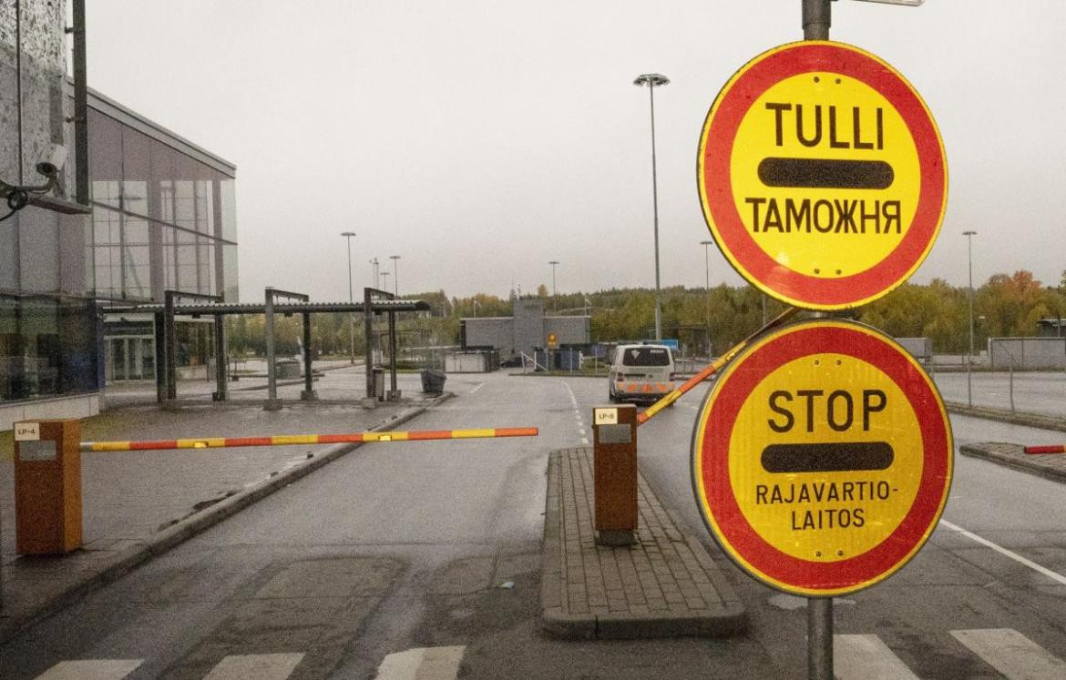 Finlandia vuelve a poner en marcha la valla con la frontera rusa. Foto: REUTERS