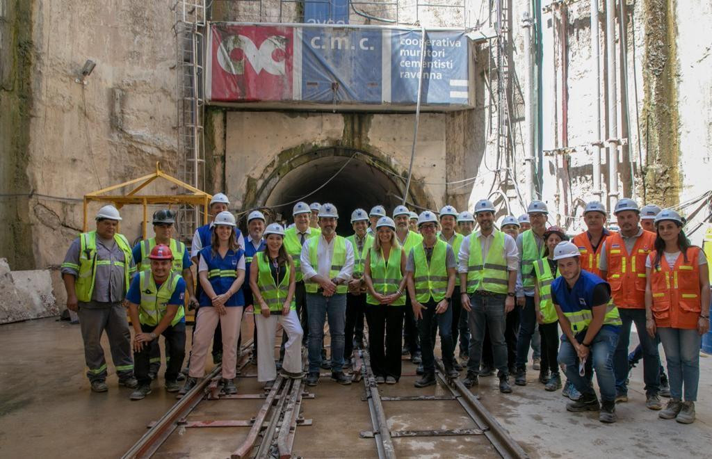 Malena Galmarini recorrió los avances de la obra de Sistema Agua Sur junto a las autoridades de CAF​