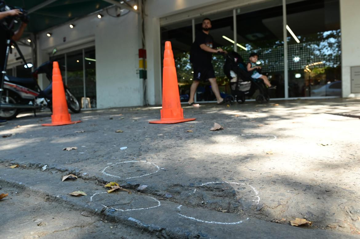 Ataque narco contra el supermercado de Antonela Roccuzzo en Rosario. Foto: Telam.