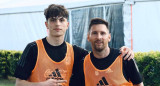 Alejandro Garnacho con Lionel Messi. Foto: Instagram @garnacho7.