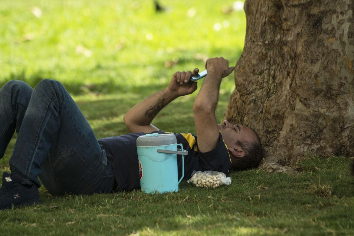 Ola de calor en la Patagonia. Foto: Télam