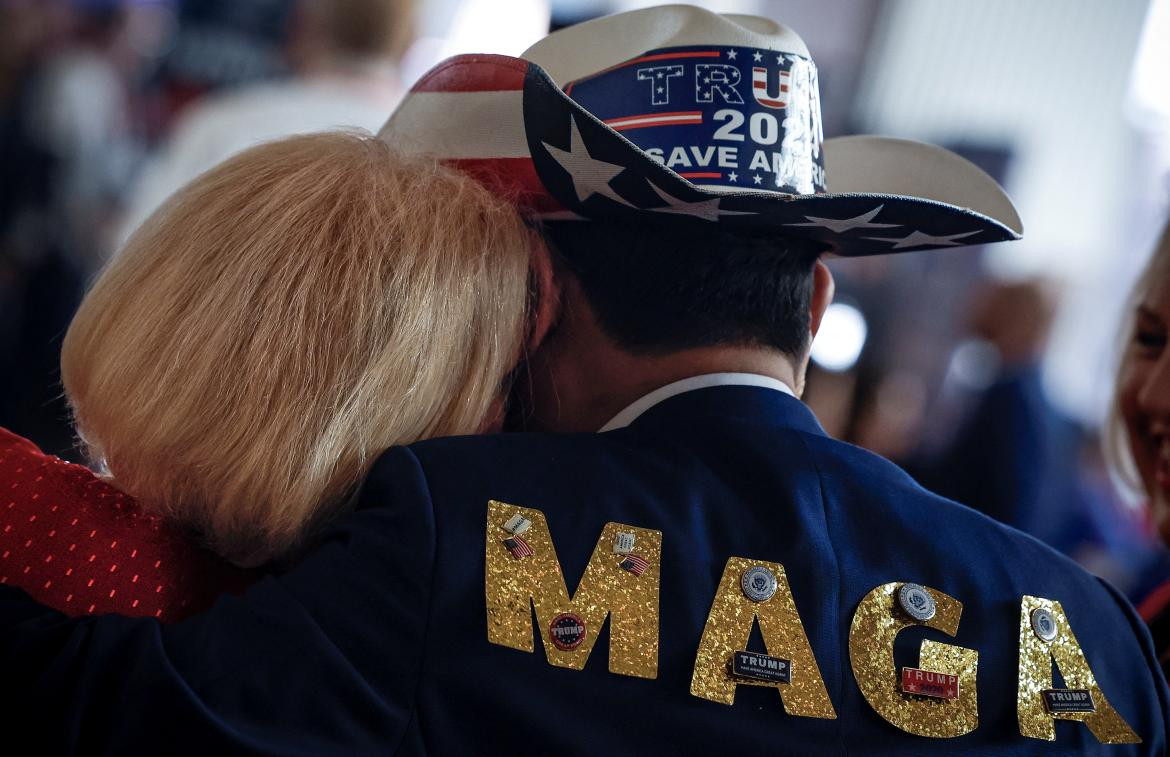 Make Amercia First Again (MAGA- Haz a América grande de nuevo) el lema del movimiento de Trump. Foto: Reuters.