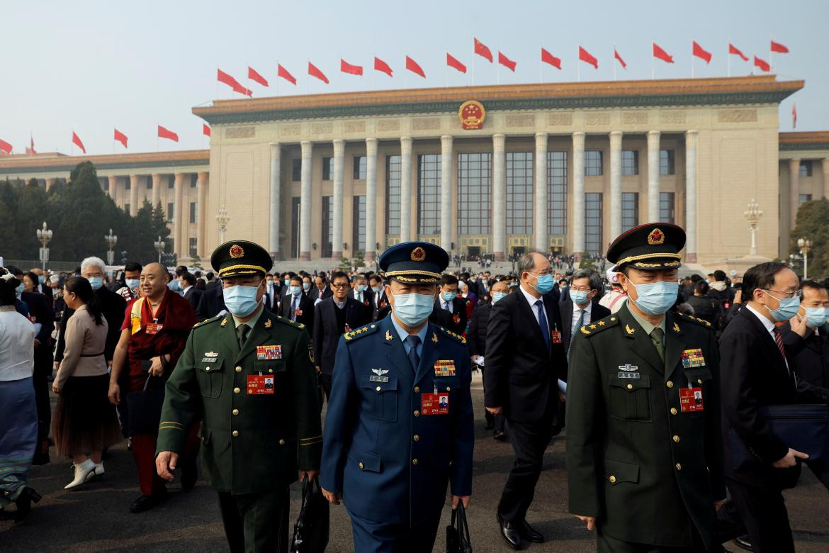 Delegados militares en la casa del pueblo. Foto Reuters.