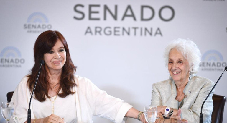 Cristina Kirchner y Estela de Carlotto. Foto: NA.