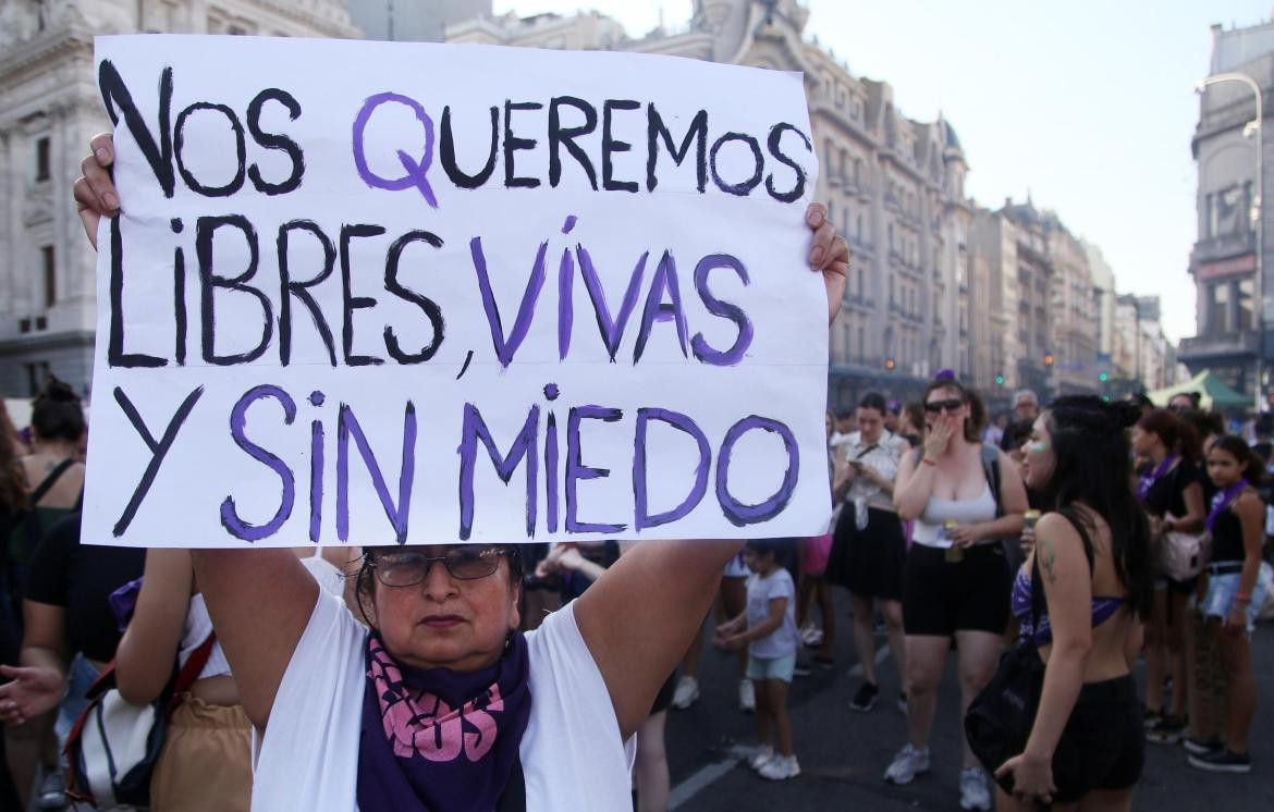 8M: miles de personas marcharon para conmemorar el Día Internacional de la Mujer. NA