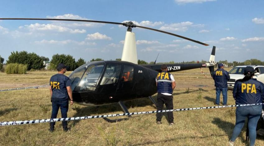 Helicóptero con el que pensaba fugarse uno de los capos narco de Rosario alojado en el penal de Ezeiza. Foto: NA.