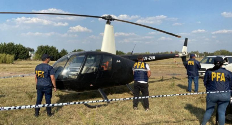 Helicóptero con el que pensaba fugarse uno de los capos narco de Rosario alojado en el penal de Ezeiza. Foto: NA.