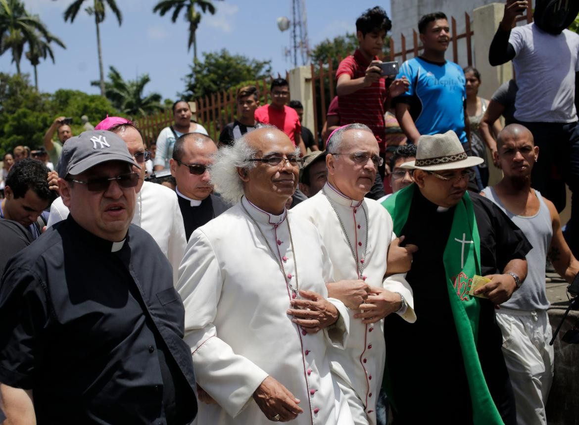 El cardenal Leopoldo Brenes y el obispo Silvio Báez_foto NA