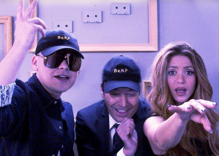 Bizarrap, Jimmy Fallon y Shakira. Foto: captura de video.