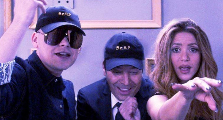 Bizarrap, Jimmy Fallon y Shakira. Foto: captura de video.