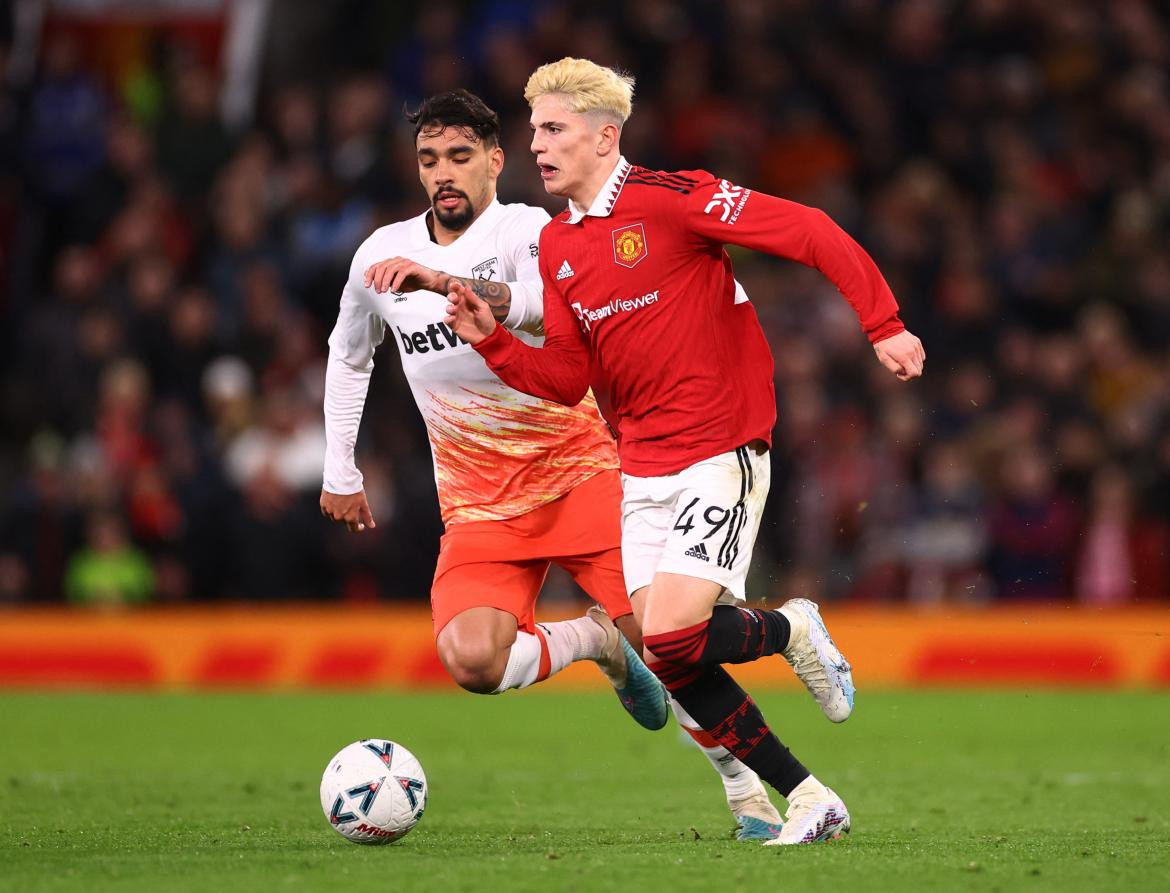 Alejandro Garnacho jugando para el Manchester United. Foto: Reuters. 