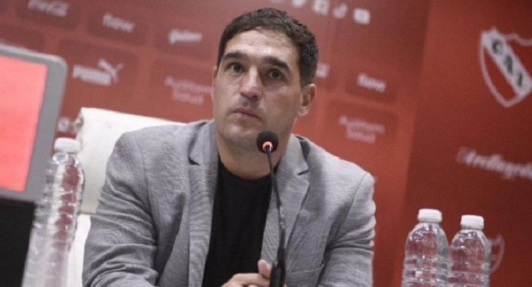 Leandro Stillitano dejó de ser el entrenador de Independiente. NA