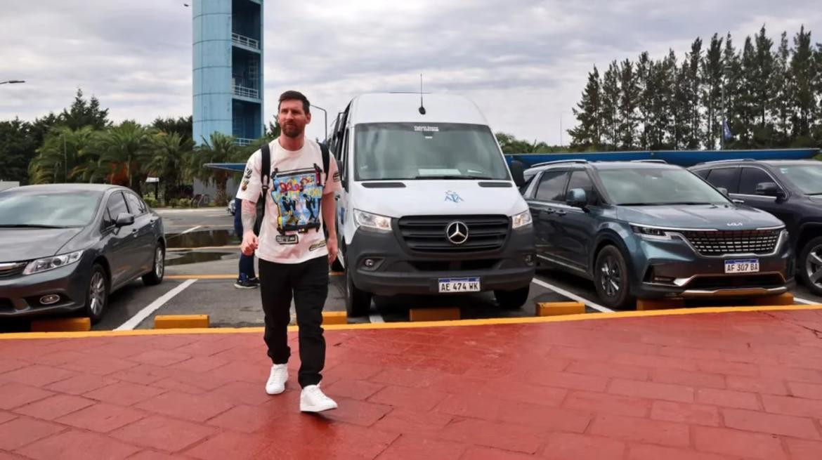 Messi llegó a la Argentina. Foto: NA.