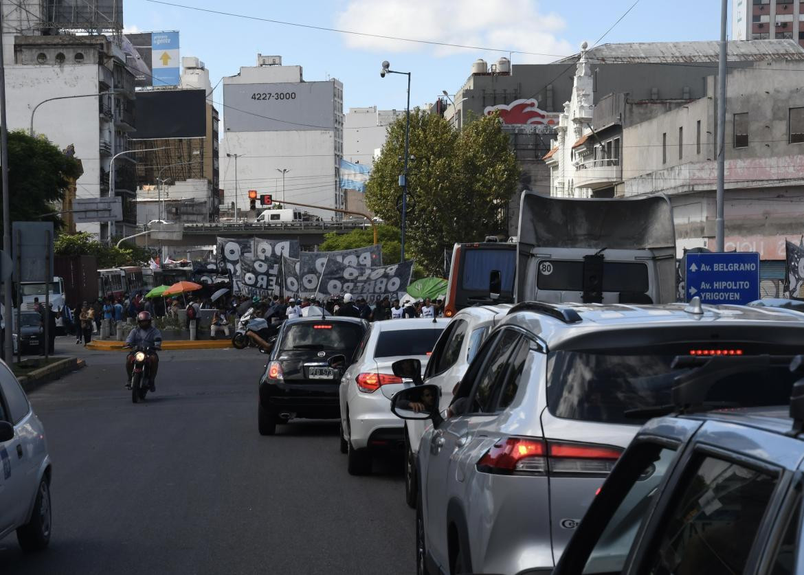 Manifestación, piquete, Puente Pueyrredón, Polo Obrero, Télam