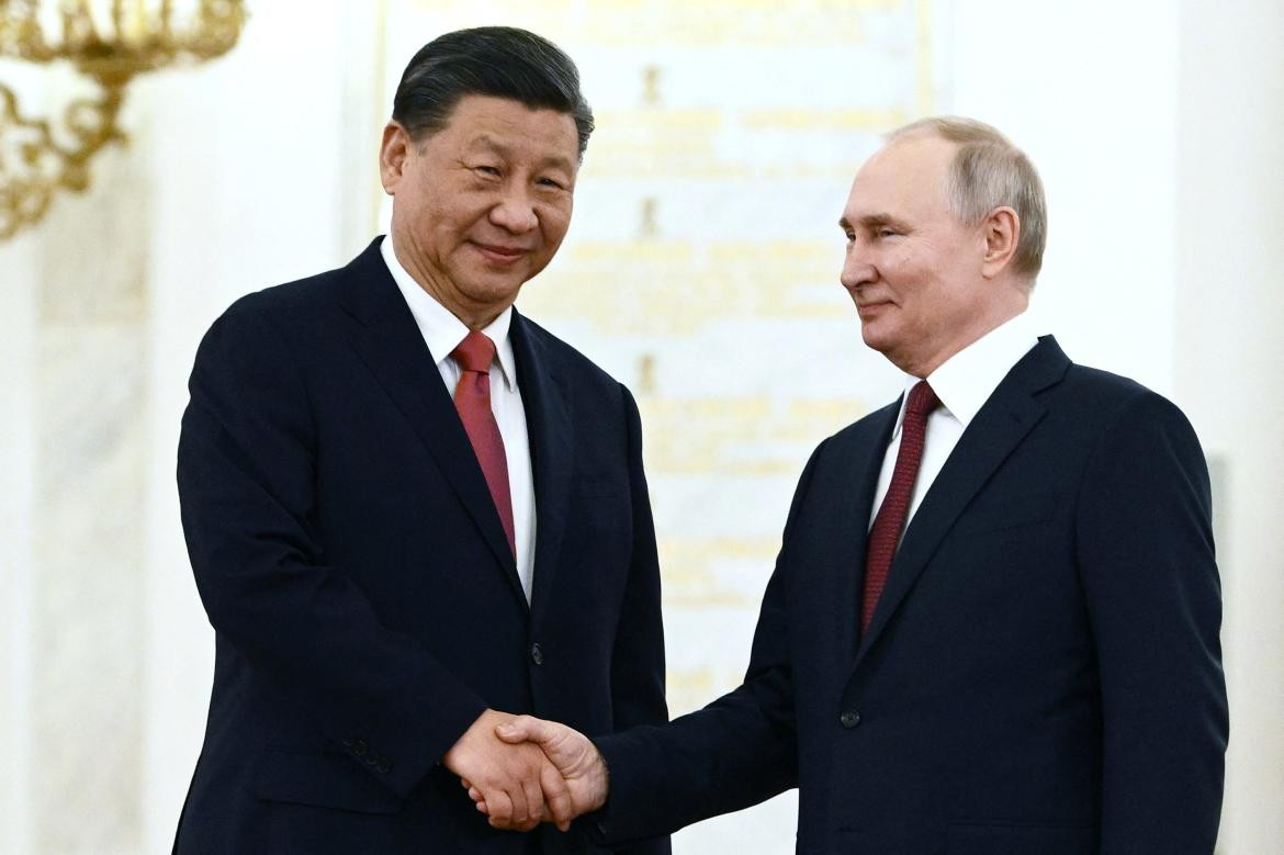 El presidente ruso Vladimir Putin y el presidente chino Xi Jinping_Foto Reuters