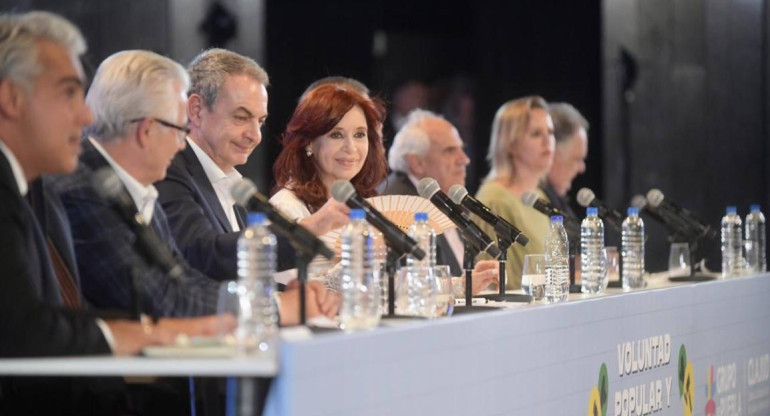 Cristina Kirchner en un encuentro del Grupo de Puebla
